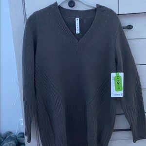 athleta v neck sweater. never worn